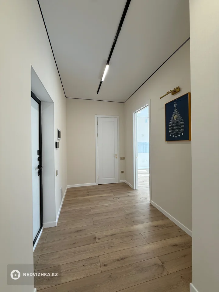 2-комнатная квартира, этаж 8 из 12, 58 м², фотография 3