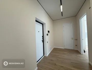2-комнатная квартира, этаж 8 из 12, 58 м², миниатюра 4