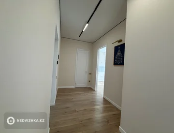 2-комнатная квартира, этаж 8 из 12, 58 м², миниатюра 5