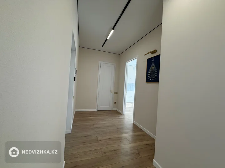2-комнатная квартира, этаж 8 из 12, 58 м², фотография 5