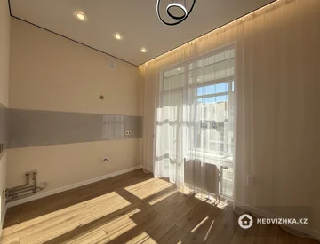 2-комнатная квартира, этаж 8 из 12, 58 м², миниатюра 12