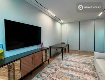 3-комнатная квартира, этаж 8 из 9, 103 м², миниатюра 1