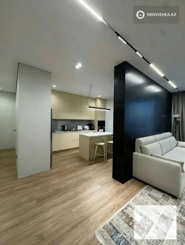 3-комнатная квартира, этаж 8 из 9, 103 м², фотография 4