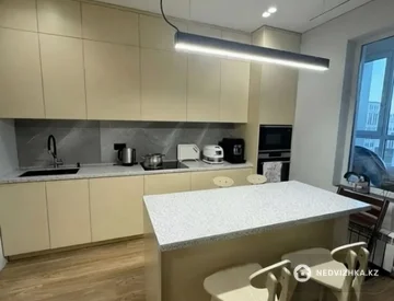 3-комнатная квартира, этаж 8 из 9, 103 м², миниатюра 5
