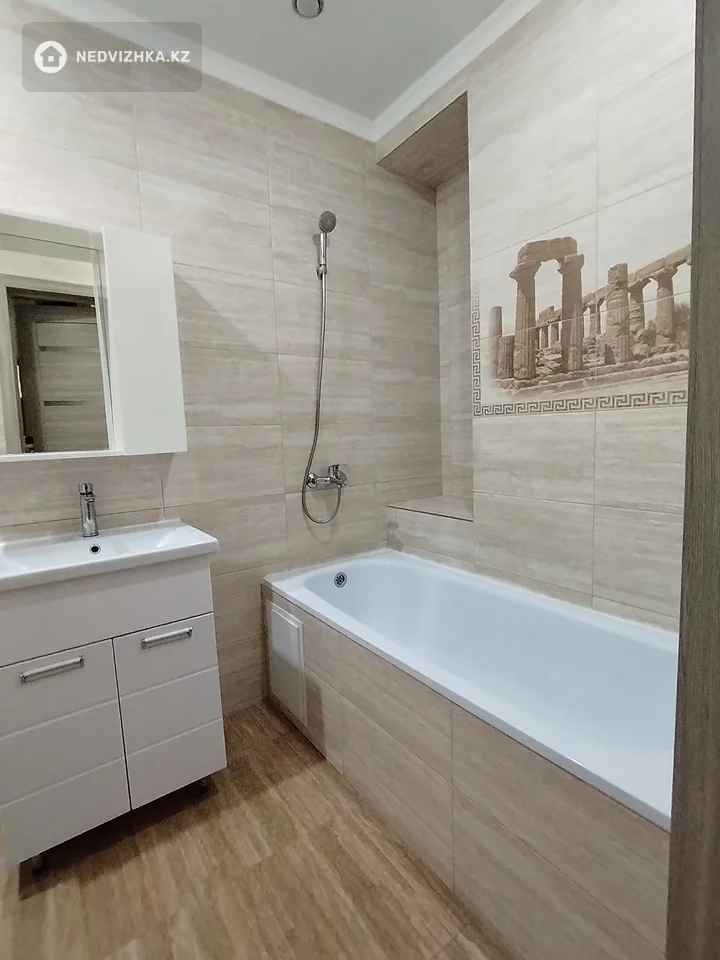 2-комнатная квартира, этаж 11 из 12, 48 м², фотография 3