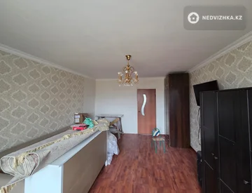 3-комнатная квартира, этаж 5 из 5, 71 м², миниатюра 1