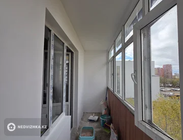 3-комнатная квартира, этаж 5 из 5, 71 м², миниатюра 2