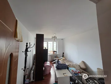 3-комнатная квартира, этаж 5 из 5, 71 м², миниатюра 4