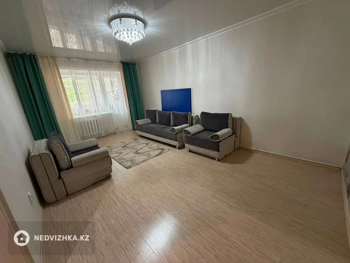 3-комнатная квартира, этаж 1 из 5, 86 м², фотография 4