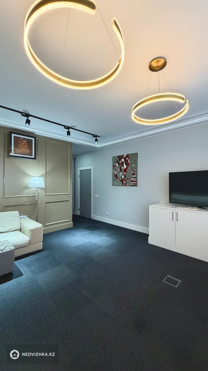 6-комнатная квартира, этаж 16 из 17, 246 м², фотография 4