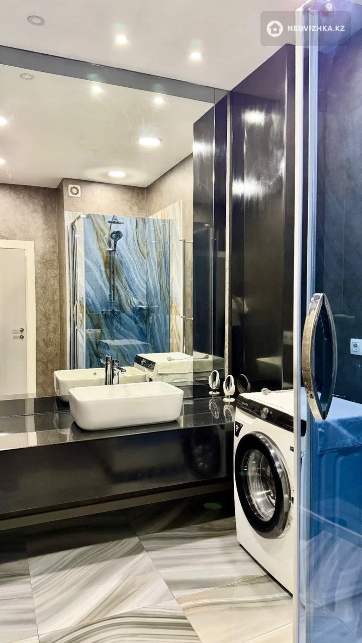 6-комнатная квартира, этаж 16 из 17, 246 м², фотография 5