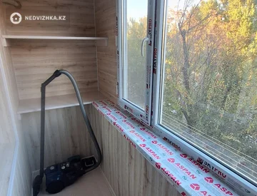 1-комнатная квартира, этаж 4 из 5, 32 м², На длительный срок, миниатюра 5