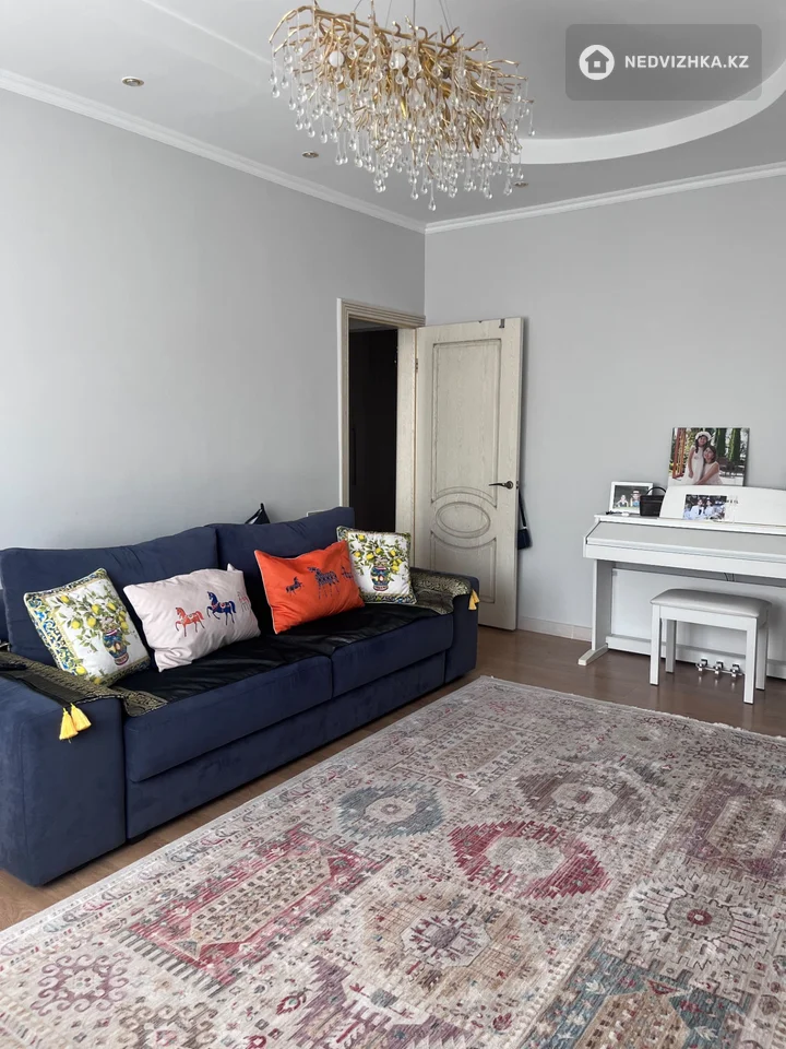 2-комнатная квартира, этаж 5 из 9, 56 м², фотография 2
