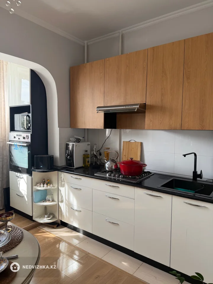2-комнатная квартира, этаж 5 из 9, 56 м², фотография 3