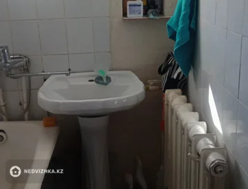 2-комнатная квартира, этаж 2 из 3, 22 м², миниатюра 1