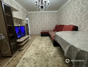 3-комнатная квартира, этаж 5 из 5, 63 м², миниатюра 1