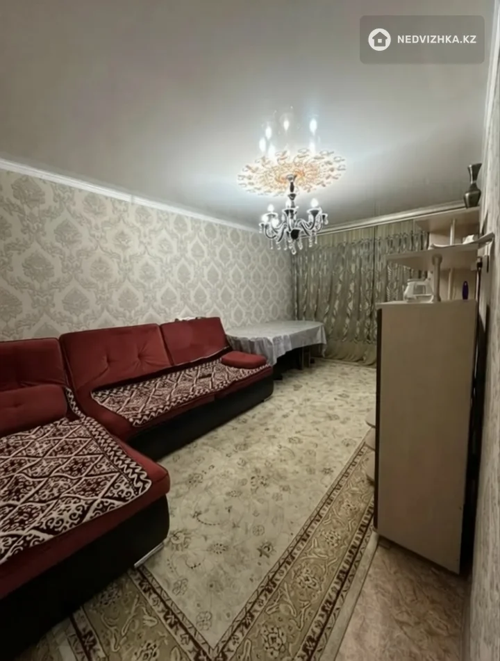 3-комнатная квартира, этаж 5 из 5, 63 м², фотография 2