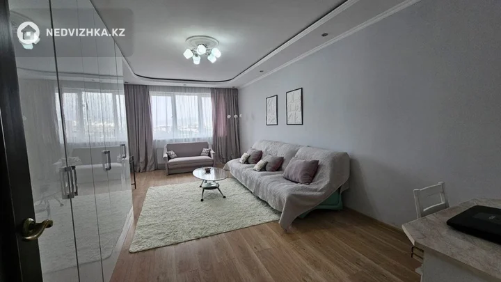 2-комнатная квартира, этаж 11 из 18, 72 м², фотография 4