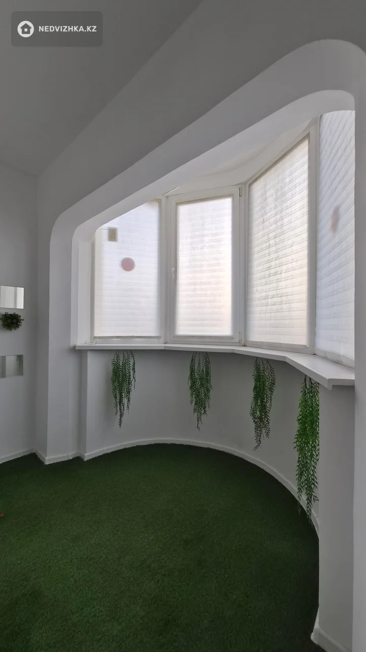 2-комнатная квартира, этаж 9 из 9, 62 м²