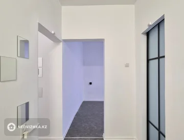 2-комнатная квартира, этаж 9 из 9, 62 м², миниатюра 12