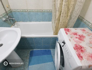 2-комнатная квартира, этаж 1 из 5, 53 м², миниатюра 2