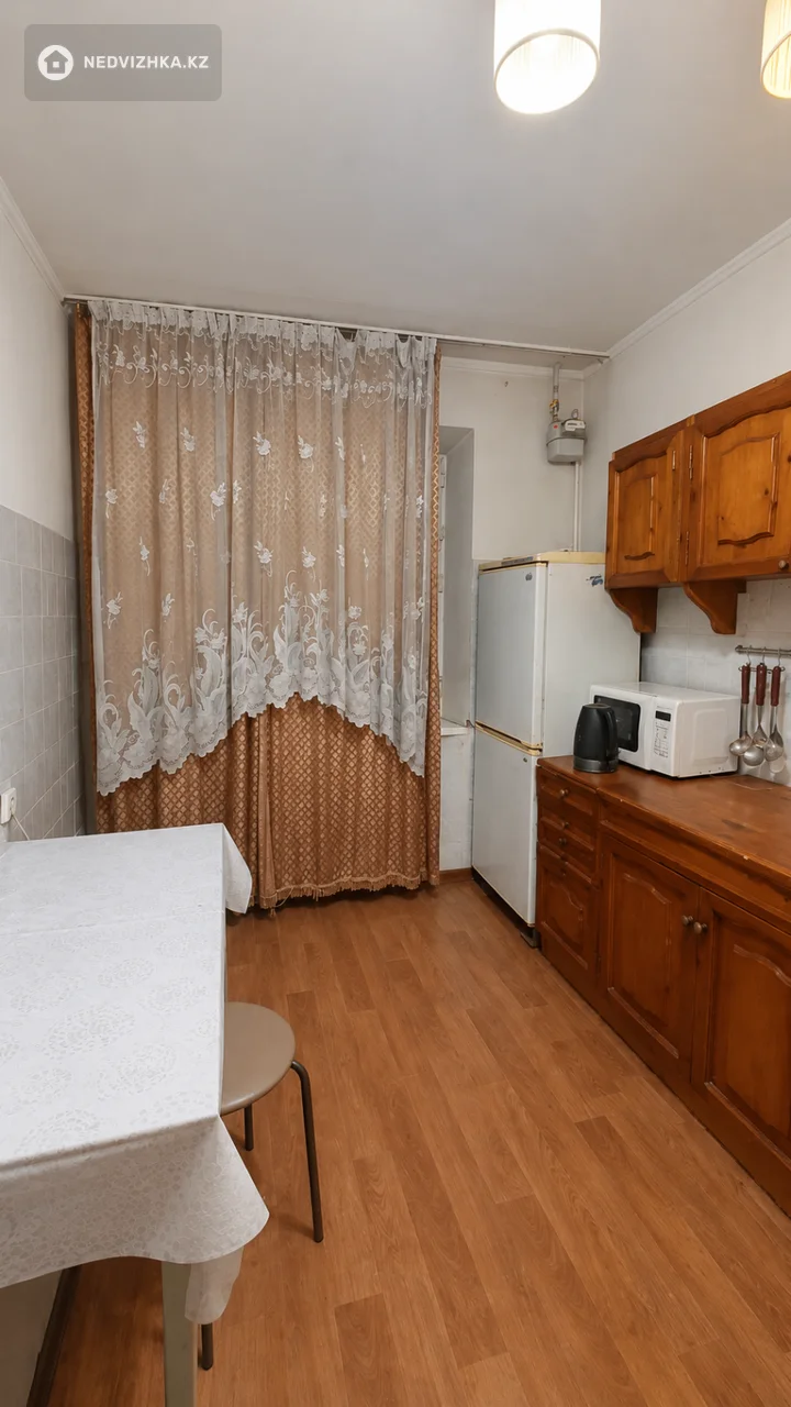 2-комнатная квартира, этаж 1 из 5, 53 м², фотография 5