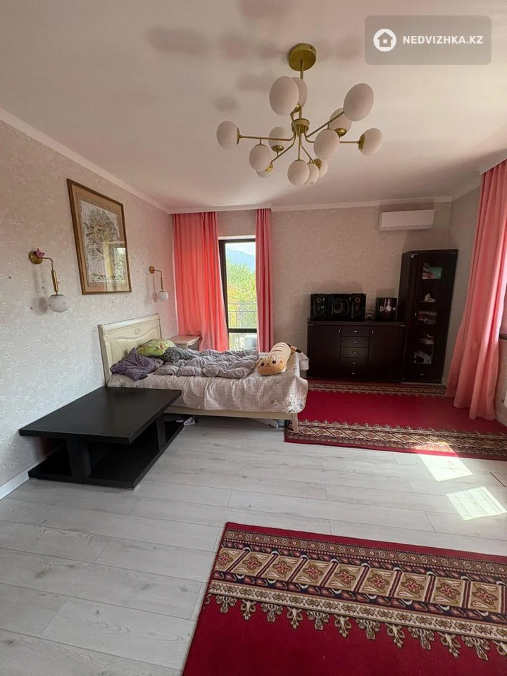 4-комнатная квартира, этаж 6 из 16, 128 м², фотография 2