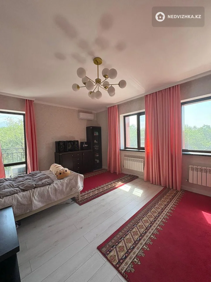 4-комнатная квартира, этаж 6 из 16, 128 м², фотография 3