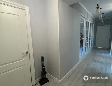 4-комнатная квартира, этаж 6 из 16, 128 м², миниатюра 5