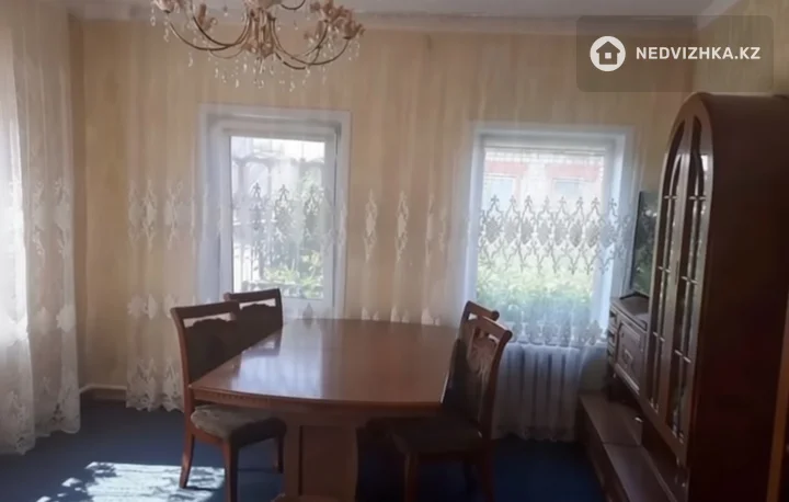 8-комнатный дом, 236 соток, 230 м², фотография 2