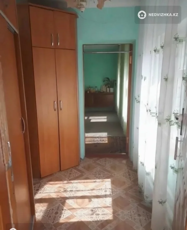 8-комнатный дом, 236 соток, 230 м², фотография 3