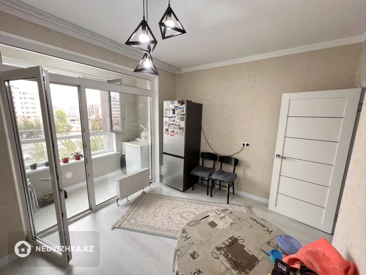 1-комнатная квартира, этаж 3 из 14, 43 м², фотография 4