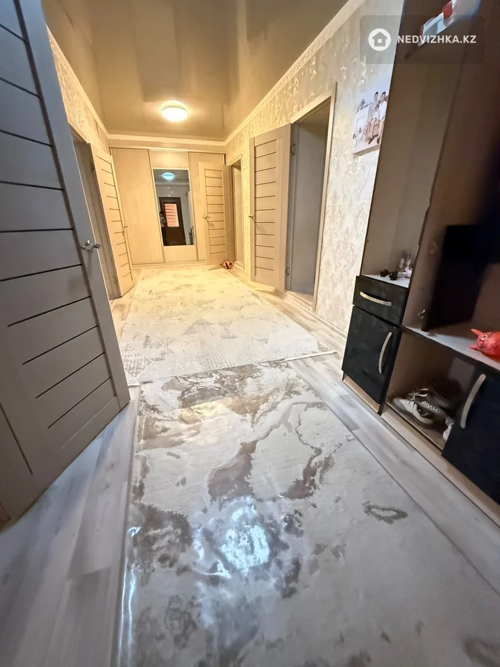 4-комнатная дача, 0.5 соток, 500 м², фотография 2