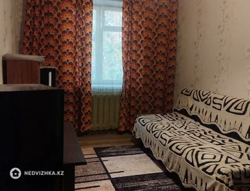 2-комнатная квартира, этаж 3 из 3, 40 м², миниатюра 3