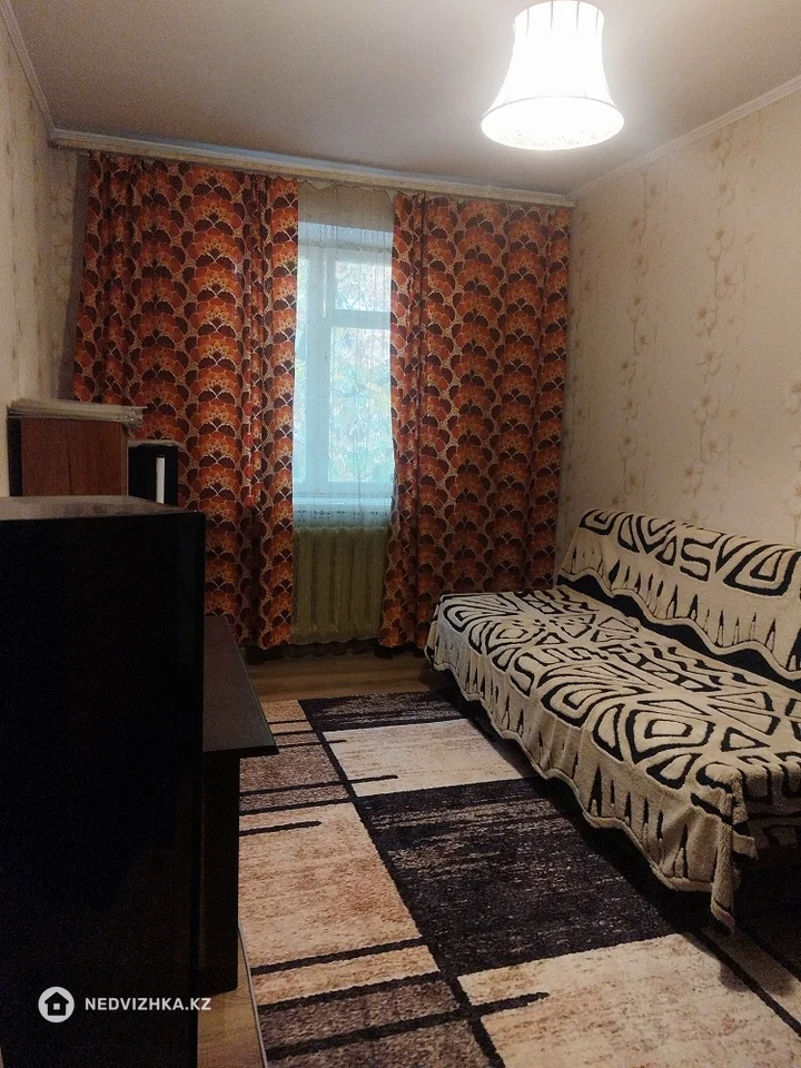 2-комнатная квартира, этаж 3 из 3, 40 м², фотография 3