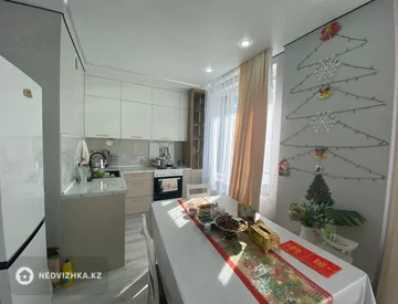 2-комнатная квартира, этаж 3 из 9, 40 м², миниатюра 3