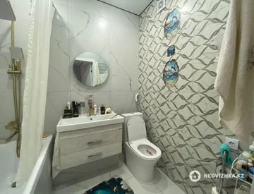 2-комнатная квартира, этаж 3 из 9, 40 м², миниатюра 4
