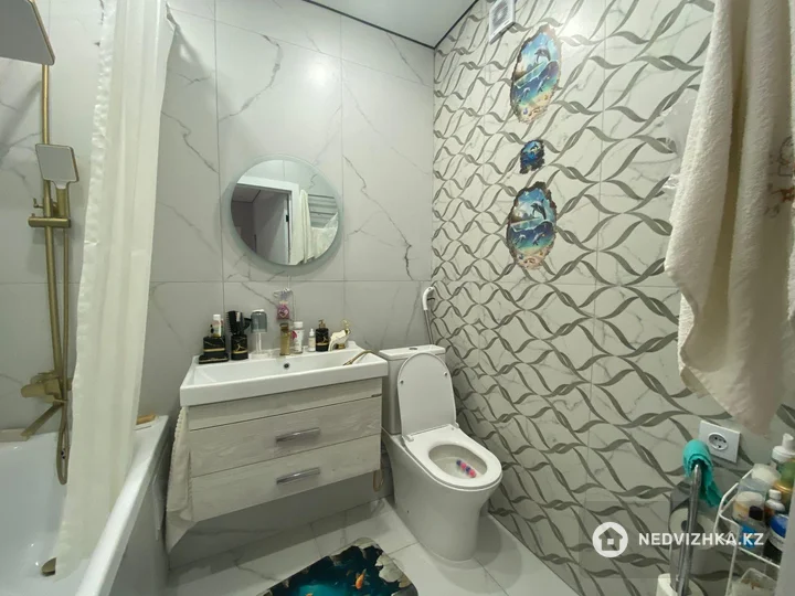 2-комнатная квартира, этаж 3 из 9, 40 м², фотография 4