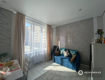2-комнатная квартира, этаж 3 из 9, 40 м², миниатюра 10
