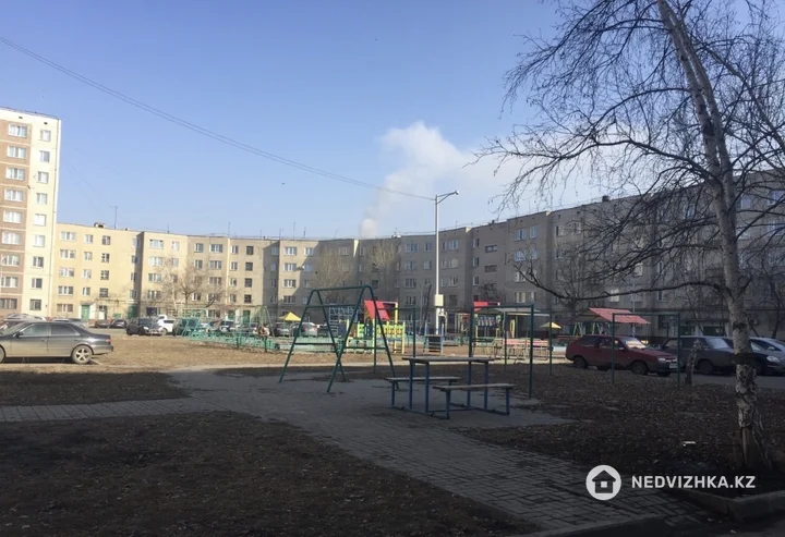 2-комнатная квартира, этаж 4 из 5, 49 м²