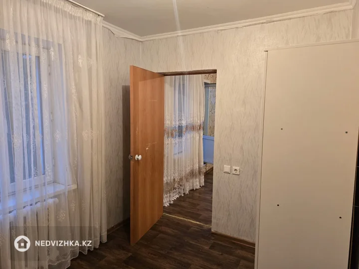 2-комнатная квартира, этаж 4 из 5, 36 м²