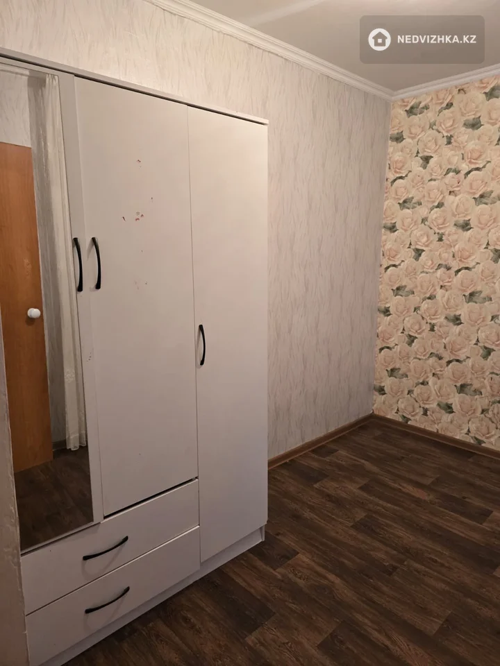 2-комнатная квартира, этаж 4 из 5, 36 м², фотография 3