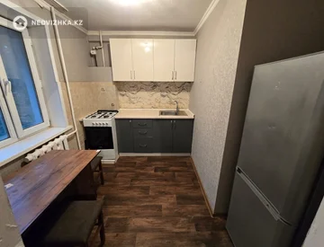 2-комнатная квартира, этаж 4 из 5, 36 м², миниатюра 4