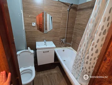 2-комнатная квартира, этаж 4 из 5, 36 м², миниатюра 6