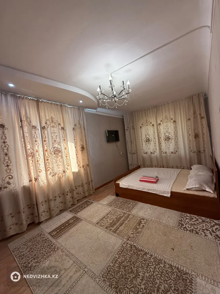 1-комнатная квартира, этаж 3 из 5, 30 м², По часам, фотография 2