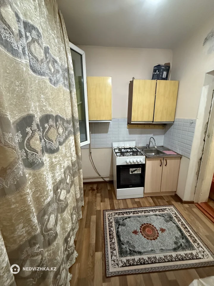 1-комнатная квартира, этаж 3 из 5, 30 м², По часам, фотография 5