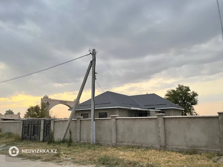 6-комнатный дом, 8 соток, 240 м², фотография 2