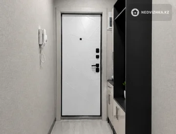 2-комнатная квартира, этаж 1 из 5, 47 м², миниатюра 2