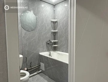 2-комнатная квартира, этаж 1 из 5, 47 м², миниатюра 8