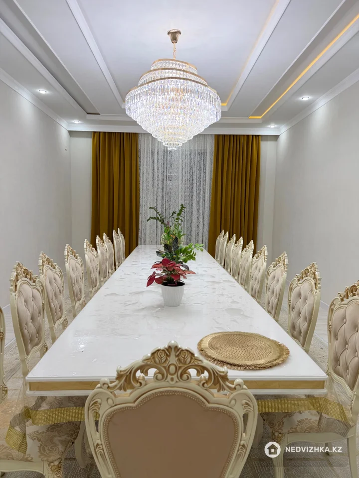 6-комнатный дом, 10 соток, 290 м²